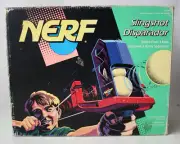 RARE VINTAGE 1993 VINTAGE NERF SLINGSHOT DISPARADOR + 3 BALLS KENNER NEW NOS !