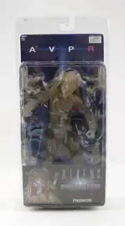 AVPR SEALED Aliens vs Predator Requiem Cloaked Stealth Predator NECA 2007