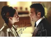 OCEAN’S ELEVEN. GEORGE CLOONEY / JULIA ROBERTS 8x10 Colour Hand Signed Photo COA
