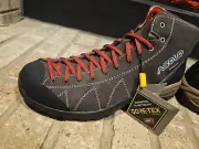 Asolo Cactus GV, Tundra , Hiking Boots NEW IN BOX WITH TAG. NEVER WORN,