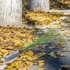 Hand Rake Gardening Tool Leaf Rake for Courtyard Flower Beds Garden Sweep