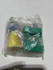 McDonalds Happy Meal Toy Walt Disney Snow White & Seven Dwarfs & Wishing Well 92