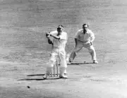 New Zealand's Bert Sutcliffe Batting At Old Trafford In 1949 OLD CRICKET PHOTO
