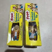 Vintage May ‘92 Fred And Barnie Bedrock Bendable Toy Post