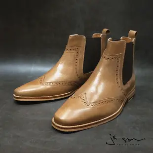 【jR SAM-真皮手工皮鞋 雀兒喜雕花紳士馬靴小方頭款 Chelsea Boots】【橡膠底】