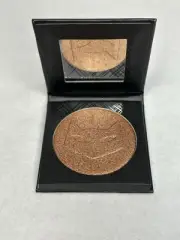 Catwoman Makeup Revolution Highlighter