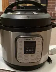 Instapot DUO 8 Quart Electric Pressure Cooker Model IP-DUO80 V 2- New