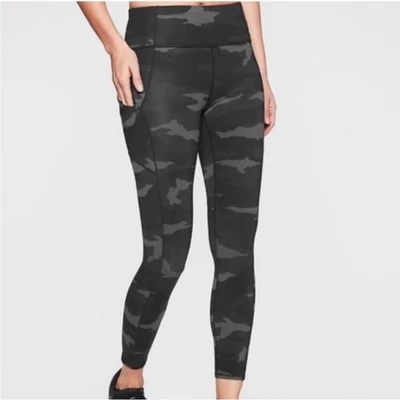 Athleta Legging XS Contender 7/8 Tight in Powerlift Black Camo Camoflouge NWT