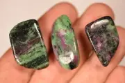 3 *RUBY ZOISITE* Tumbled Stones 2-3cm 19.6g Natural Stone