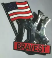 YANKEE BRAVEST W/FLAG COMMEMORATIVE PIN