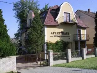 Apartments Yowan