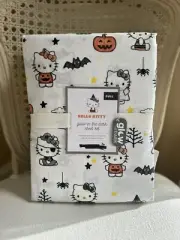 Pottery Barn Kids Hello Kitty Halloween Glow In The Dark Sheet Set SIZE FULL NWT