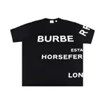 BURBERRY 巴寶莉 HORSEFERRY 白字印花LOGO大寫字母設計純棉寬鬆短袖T恤(女款/黑)