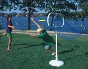 Single Tallyoop Toss Target - Frisbee Catcher. Includes 3 Flying Discs.