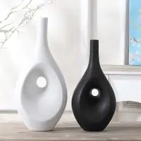 在飛比找ETMall東森購物網優惠-lussuoso｜北歐流線感現代藝術黑白花瓶-黑花瓶