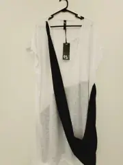 Taking Shape TS Plus Size M 18-20 Black White Stretch Top Tunic Tshirt Longline
