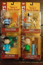 Lot of 5 MEMORY LANE Peanuts Good Ol' Charlie Brown SNOOPY Lucy Linus Sally NEW