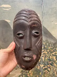 在飛比找樂天市場購物網優惠-非洲老木雕面具，面具掛件，裝飾，壁掛壁飾