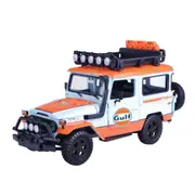 Motormax 1:24 Scale Toyota FJ40 Land Cruiser With Gulf Livery Diecast Model