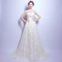 在飛比找蝦皮購物優惠-優雅浪漫花仙子公主新娘蕾絲拖尾婚紗禮服 X0516