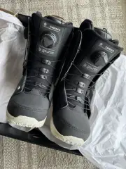 Ride Women's Cadence Snowboard Boots Black 2023 size 7.5