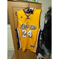 在飛比找蝦皮購物優惠-ADIDAS NBA 愛迪達 LAKERS 洛杉磯湖人 老大