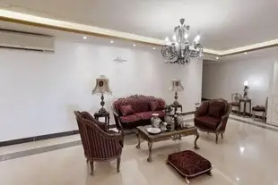 Luxurious Apartment with Nile View