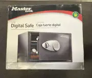 049074025717 Masterlock X125ML Large digital combination safe Master Lock