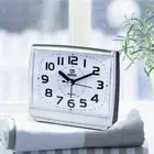 Silent Bedside Wake-up Clock Easy to Read Desk Mute Clock Household