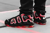 在飛比找Yahoo!奇摩拍賣優惠-Nike Air More Uptempo 96 QS 黑紅