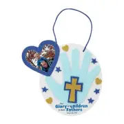 Fun Express Father’s Day Glory of God Picture Frame Handprint Craft Kit - Makes