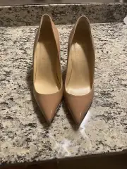 christian louboutin heels 40- Pigalle follies 85 Patent Leather Pumps. Worn Once
