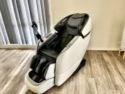 Thai Shiatsu Zero Gravity Massager Chair SL Track 4D Body Touch Massage Chair