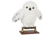 Wizarding World Harry Potter, Enchanting Hedwig Interactive Owl with Over 15 Sounds and Movements and Hogwarts Envelope, Kids Toys for Ages 5 and up