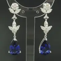 在飛比找momo購物網優惠-【Celosa珠寶-】璀璨藍寶耳環