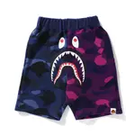 BAPE 男孩/女孩夏季可愛棉質鯊魚短褲 BABY MILO 撞色迷彩沙灘短褲