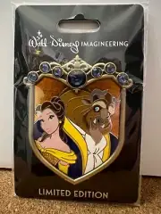 Disney Pin WDI MOG - Couples Crest LE 250 - Belle & Beast