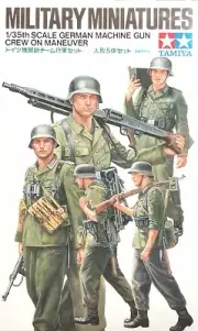 Tamiya 1/35 Military Miniature. German Machine Gun Crew on Maneuver (#184)