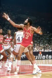 Connie Hawkins Atlanta Hawks fights for position with Wes Unseld W- Old Photo
