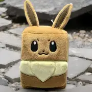 Eevee Plush Deck Box Prismatic Evolutions SPC - Pokemon