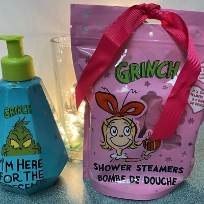 The Grinch Pump Hand Soap & 8 Piece Candy Shaped Winterberry Scented Bath Bombs