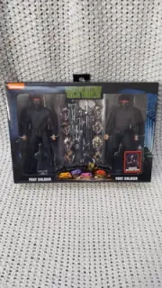 NECA Teenage Mutant Ninja Turtles TMNT Foot Soldier 7” inch Action Figure 2 Pack
