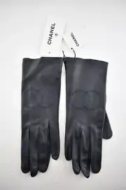 Chanel 18A Dark Navy Blue Lambskin Leather CC Stitch Logo 5 Finger Gloves 6.5