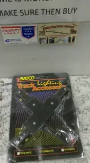 Satco Track Lighting Accessory/ TP149 /BLACK "T"/ Connector (L16LOBBY