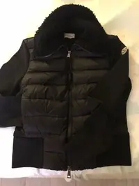 在飛比找Yahoo!奇摩拍賣優惠-moncler 黑色拼接拉鍊式 小外套