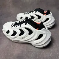 在飛比找蝦皮購物優惠-現貨 正貨 愛迪達 Adidas adiFOM Q 白黑26