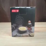 DASH BRAND MINI SKULL SHAPED WAFFLE MAKER NEW
