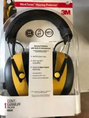 3M TEKK WorkTunes Hearing Protector, MP3 Compatible with AM/FM Tuner