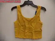 Arizona Jean Co. Women's Medieval Gold Rib Lettuce Hem Crop Tank, M 002111759143
