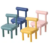 在飛比找蝦皮商城優惠-小椅子造型手機架(塑膠款)1入【小三美日】DS010118